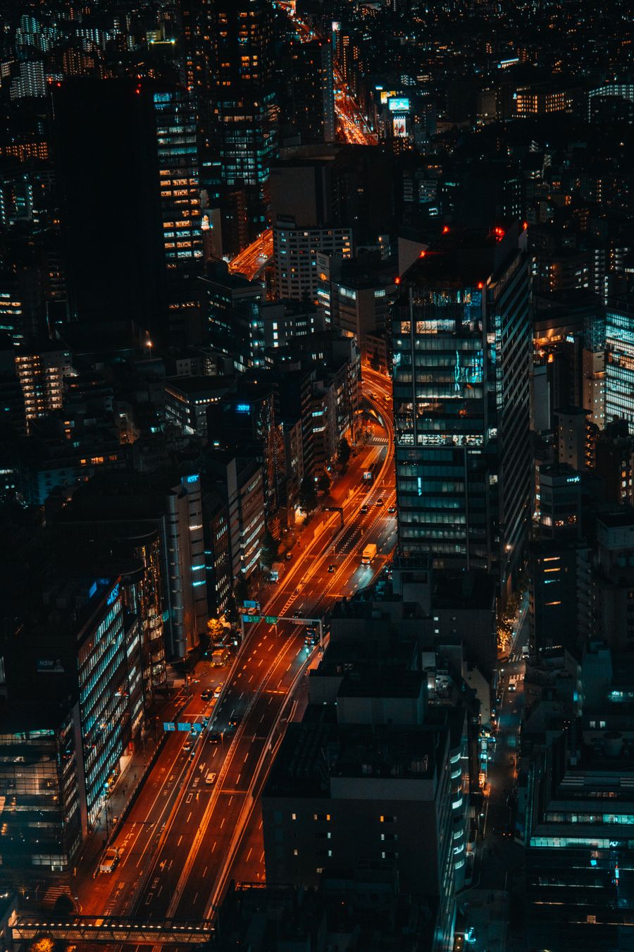 aerial night view of shibuya tokyo skyline — Changelog: 日の出ハイキングは天気確認から — データオン、ブーツオン。